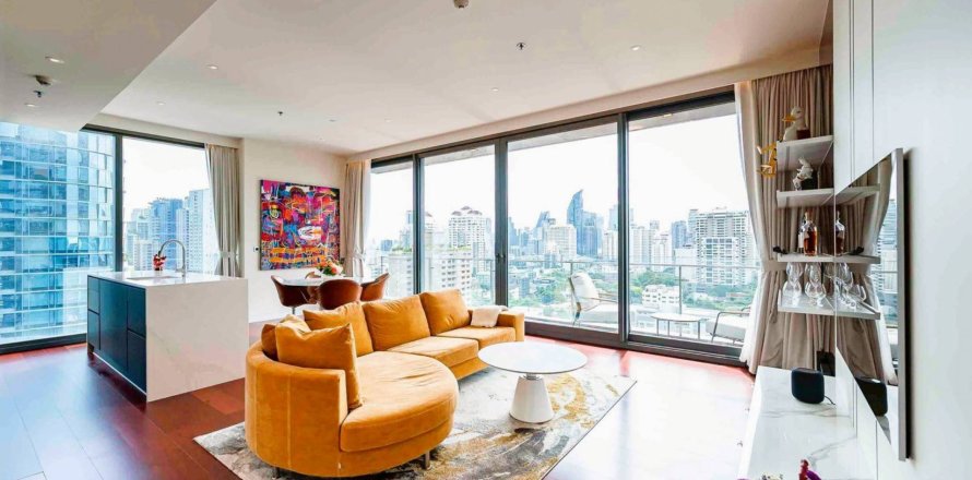 Condo in Bangkok, Thailand, 2 bedrooms  № 180632