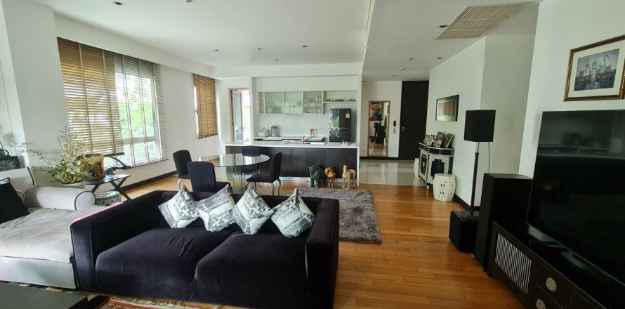 Кондоминиум с 3 спальнями в Ян Наве, Бангкок, Таиланд № 154421