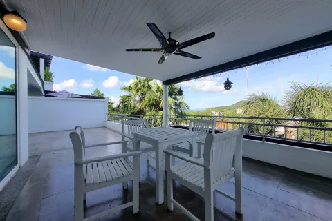 Condo in Phuket, Thailand, 2 bedrooms № 171247 - photo 14