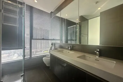 Condo à Huai Khwang, Bangkok, Thaïlande, 2 chambres  № 171252 - photo 13