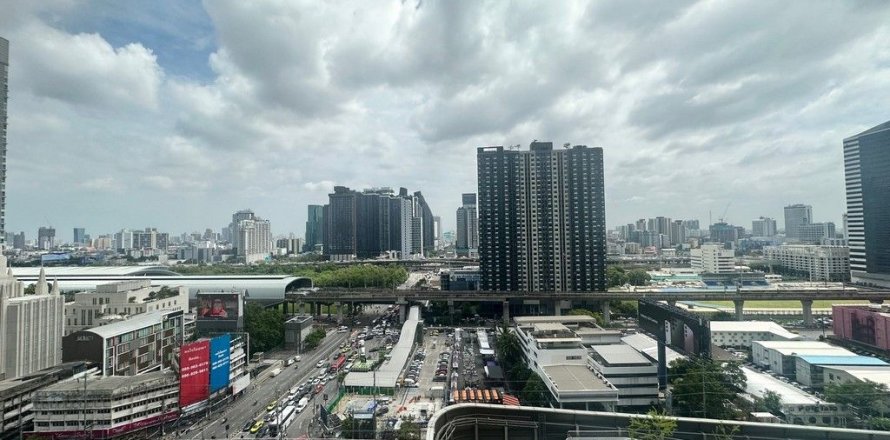 Condo à Huai Khwang, Bangkok, Thaïlande, 2 chambres  № 171252