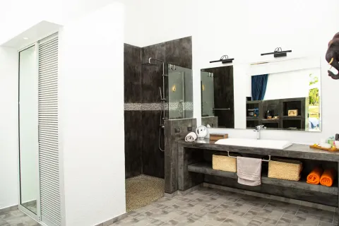 Villa in Ko Chang, Thailand 5 bedrooms № 148664 - photo 11