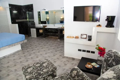 Villa in Ko Chang, Thailand 5 bedrooms № 148664 - photo 18