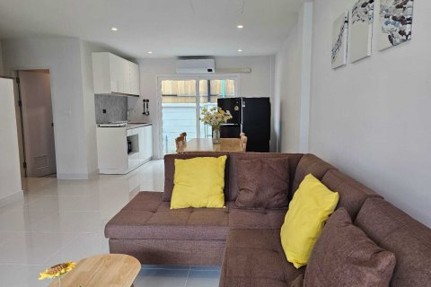 House in Phuket, Thailand 3 bedrooms № 161262 - photo 6