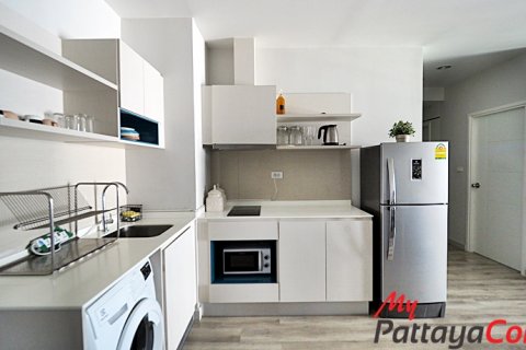 Condo in Pattaya, Thailand, 2 bedrooms  № 32718 - photo 1