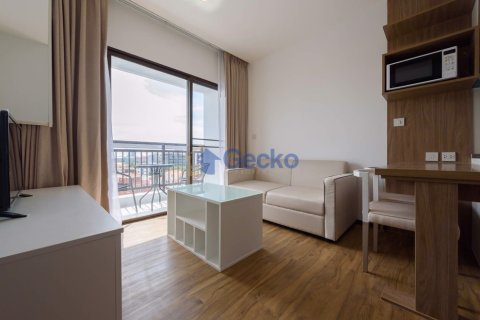 Condo in Pattaya, Thailand, 1 bedroom  № 204772 - photo 2