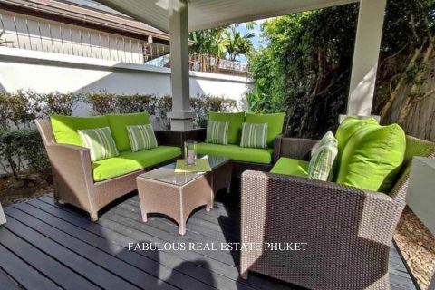 Villa in Bang Tao, Thailand 3 bedrooms № 179721 - photo 11
