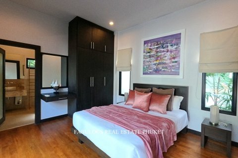 Villa in Bang Tao, Thailand 3 bedrooms № 179721 - photo 9