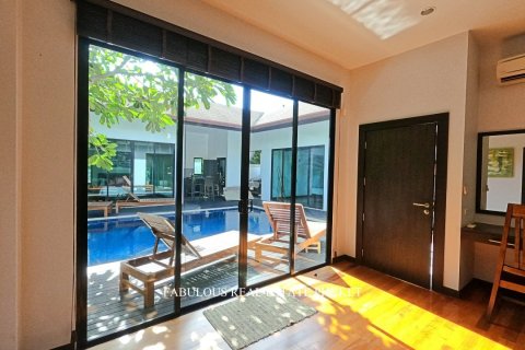 Villa in Bang Tao, Thailand 3 bedrooms № 179721 - photo 2