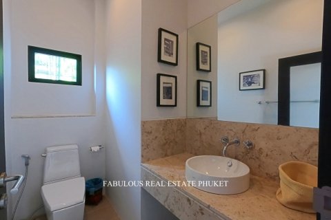 Villa in Bang Tao, Thailand 3 bedrooms № 179721 - photo 14