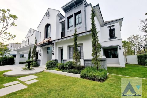 House in Saphan Sung, Bangkok, Thailand 5 bedrooms № 218720