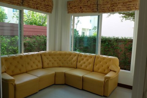 House in Chiang Mai, Thailand 4 bedrooms № 162481 - photo 5