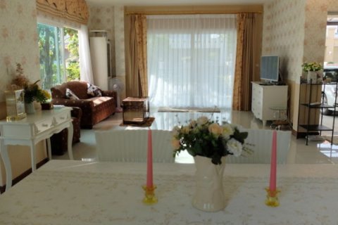 House in Chiang Mai, Thailand 4 bedrooms № 162481 - photo 3