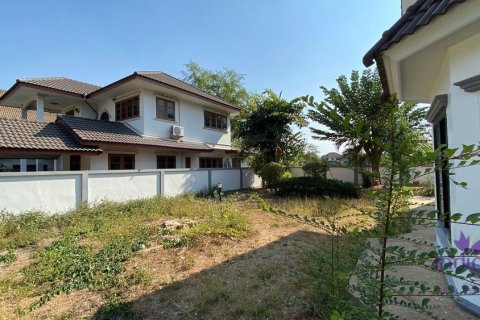 Maison à Chiang Mai, Thaïlande 4 chambres № 162479 - photo 12