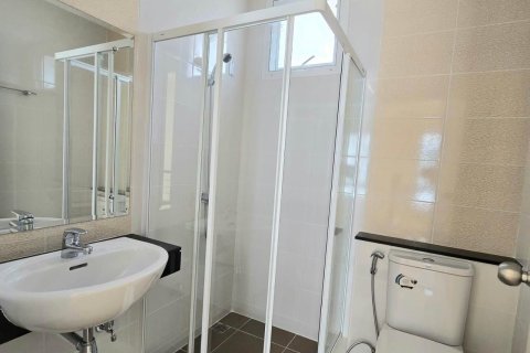 House in Kathu, Thailand 3 bedrooms № 173713 - photo 6