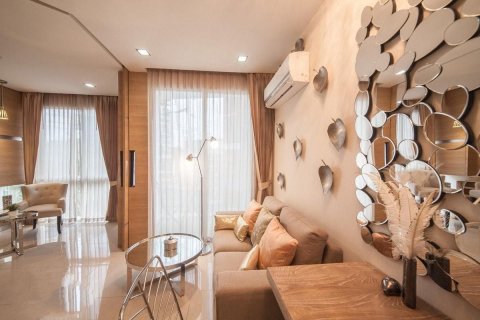 Condo in Pattaya, Thailand, 2 bedrooms  № 173712 - photo 2