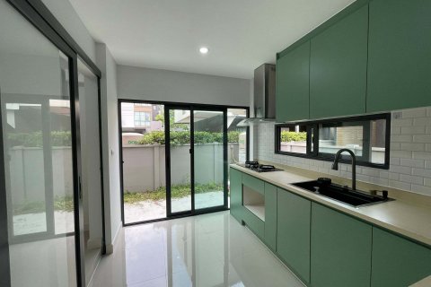 Таунхаус в Правете, Бангкок, Таиланд с 3 спальнями  № 158126 - фото 8