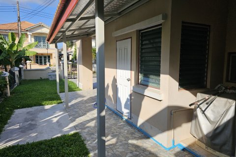 Дом в Рангсите, Таиланд с 3 спальнями  № 158124 - фото 7