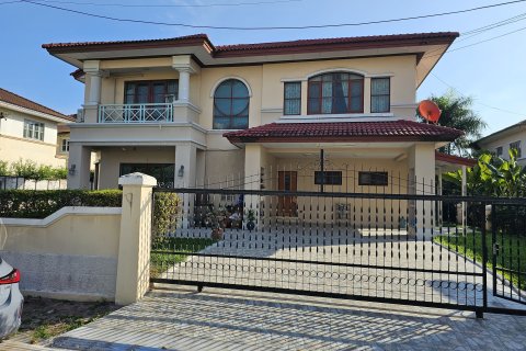 Дом в Рангсите, Таиланд с 3 спальнями  № 158124