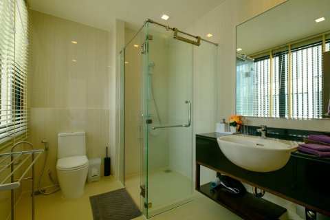 Townhouse in Phuket, Thailand 3 bedrooms № 170796 - photo 12