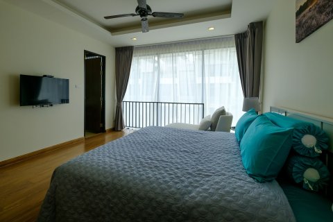 Townhouse in Phuket, Thailand 3 bedrooms № 170796 - photo 10
