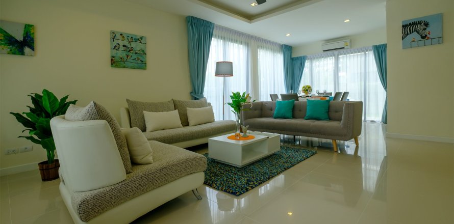 Townhouse in Phuket, Thailand 3 bedrooms № 170796