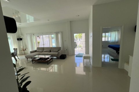 Дом в Паттайе, Таиланд с 3 спальнями  № 170794 - фото 5