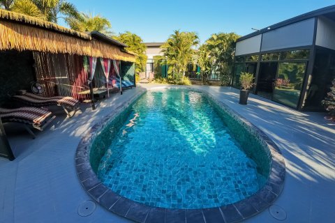 Villa à Sakon Nakhon, Thaïlande 6 chambres № 170800 - photo 6