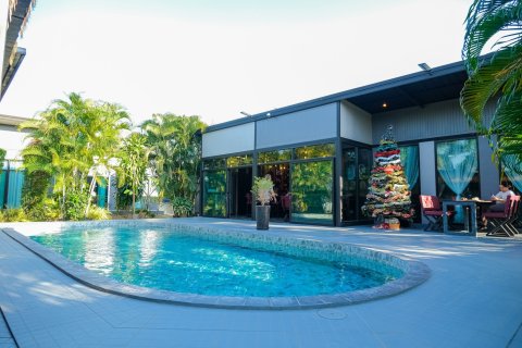 Villa à Sakon Nakhon, Thaïlande 6 chambres № 170800 - photo 3