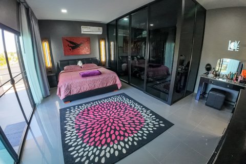 Villa à Sakon Nakhon, Thaïlande 6 chambres № 170800 - photo 7