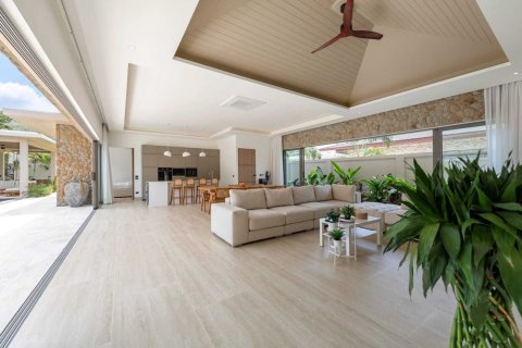 Villa in Ko Samui, Thailand 3 bedrooms № 170795 - photo 5