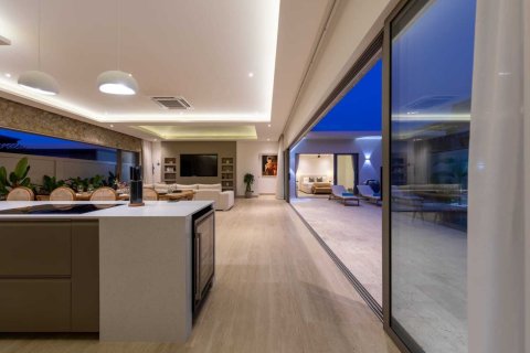 Villa in Ko Samui, Thailand 3 bedrooms № 170795 - photo 20