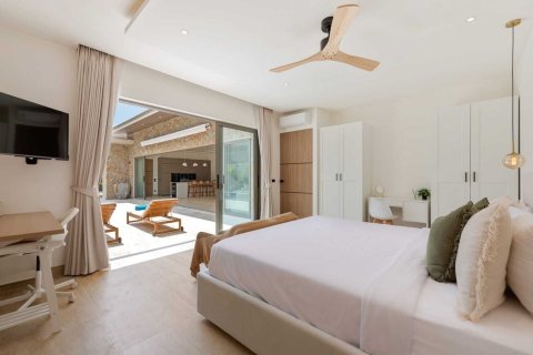 Villa in Ko Samui, Thailand 3 bedrooms № 170795 - photo 9