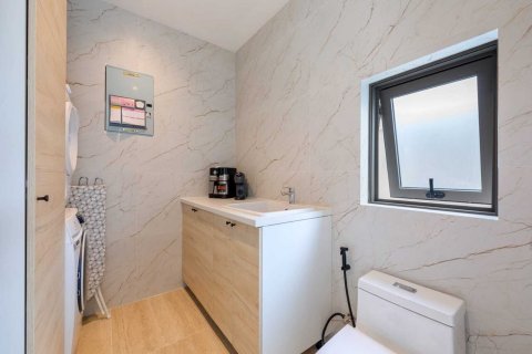 Villa in Ko Samui, Thailand 3 bedrooms № 170795 - photo 14