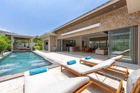 Villa in Ko Samui, Thailand 3 bedrooms № 170795