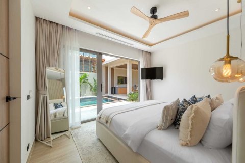 Villa in Ko Samui, Thailand 3 bedrooms № 170795 - photo 15