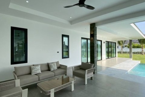 Вилла в Хуа Хине, Таиланд с 5 спальнями  № 162733 - фото 6