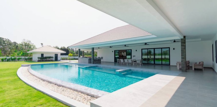 Вилла в Пран Бури, Таиланд с 5 спальнями  № 162733