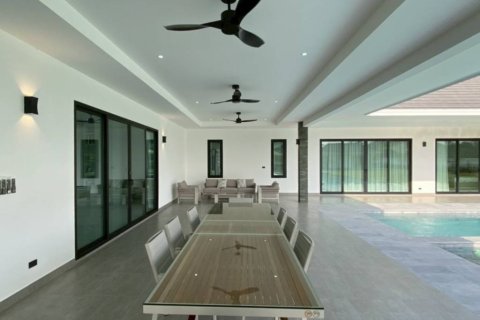 Вилла в Хуа Хине, Таиланд с 5 спальнями  № 162733 - фото 7