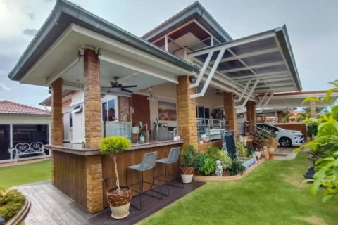 Вилла в Хуа Хине, Таиланд с 3 спальнями  № 162730