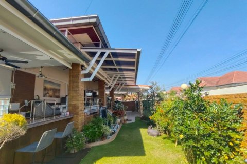 Вилла в Хуа Хине, Таиланд с 3 спальнями  № 162730 - фото 2