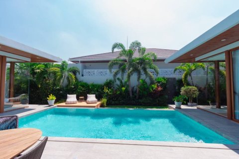 Вилла в Хуа Хине, Таиланд с 3 спальнями  № 172875 - фото 7