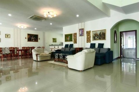 Villa à Pattaya, Thaïlande 7 chambres № 172874 - photo 3