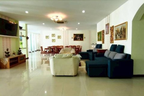 Villa à Pattaya, Thaïlande 7 chambres № 172874 - photo 4