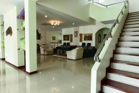 Villa à Pattaya, Thaïlande 7 chambres № 172874 - photo 6
