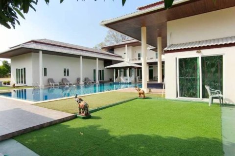Villa à Pattaya, Thaïlande 7 chambres № 172874