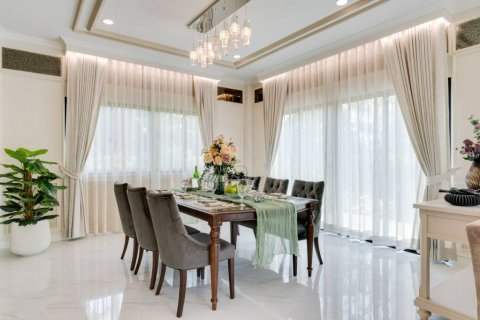 Villa in Hua Hin, Thailand 4 bedrooms № 176839 - photo 6