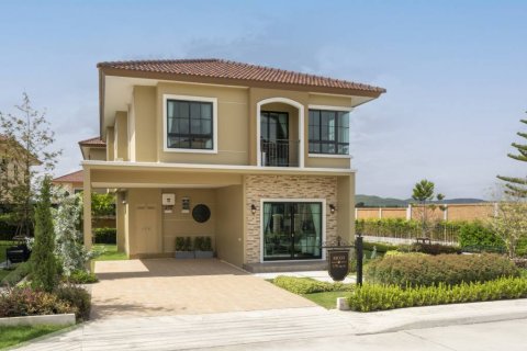Villa in Hua Hin, Thailand 4 bedrooms № 176838