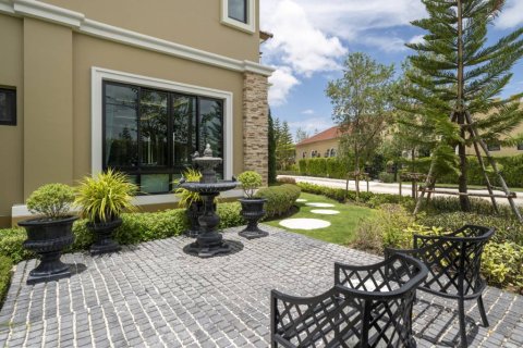 Villa in Hua Hin, Thailand 4 bedrooms № 176840 - photo 5