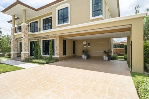 Villa in Hua Hin, Thailand 4 bedrooms № 176840 - photo 3